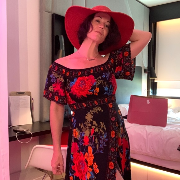 Meet the Posher Other - Meet your Posher, Elisa